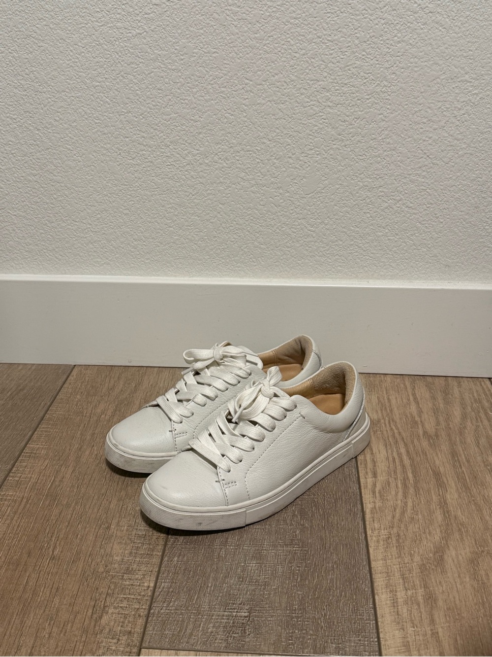 Frye Ivy Low Lace White Leather Sneakers